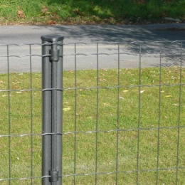 Bekaclip Post For Fence Rolls 1